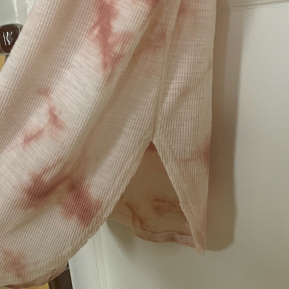 Z Supply NWT Blush tie dye ombré high-low top with slit - Size S - Picture 4 of 5